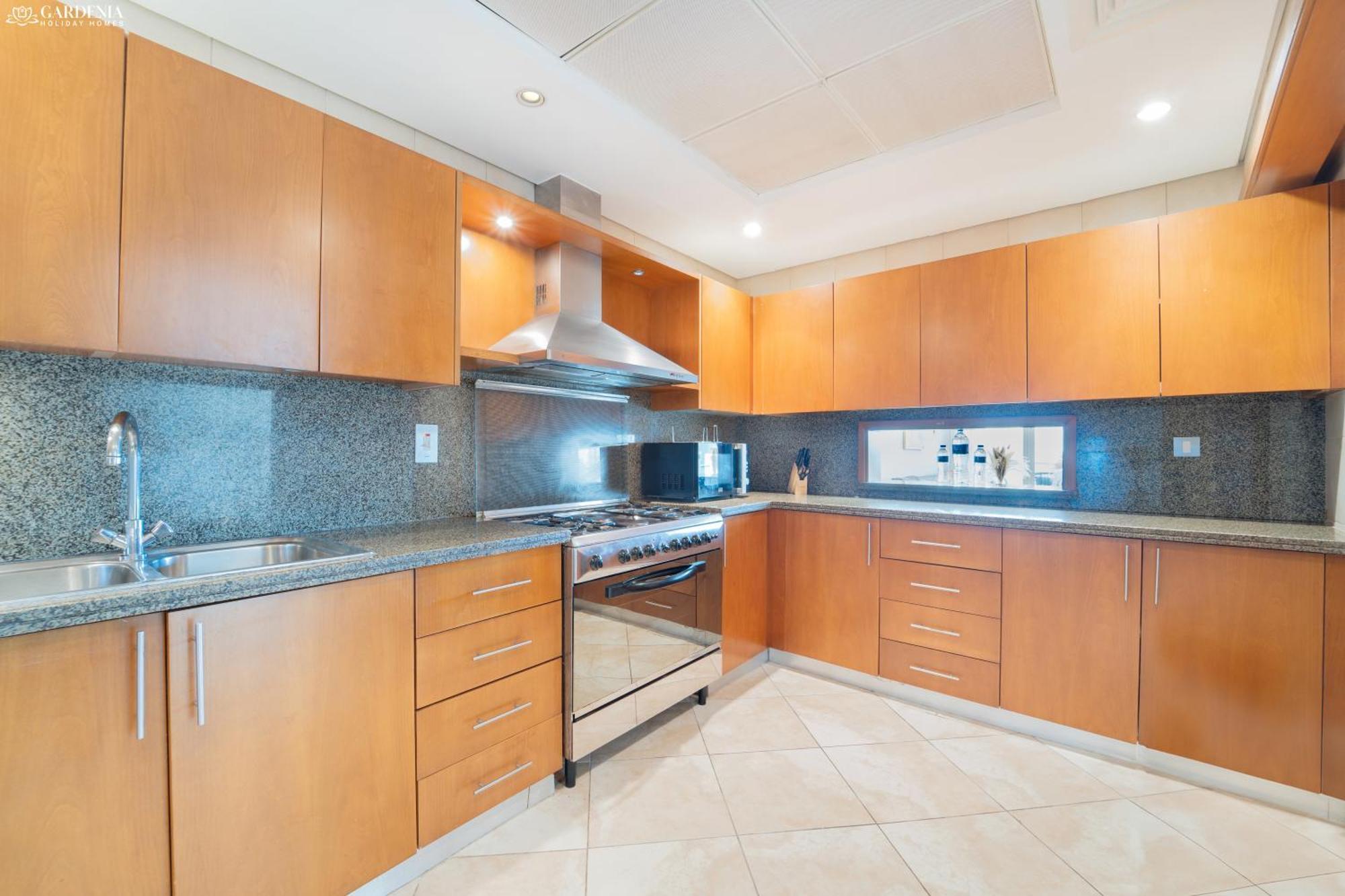 Jbr - Al Fattan Marine 5 Star Residences, Panoramic Sea View By Gardenia Daire