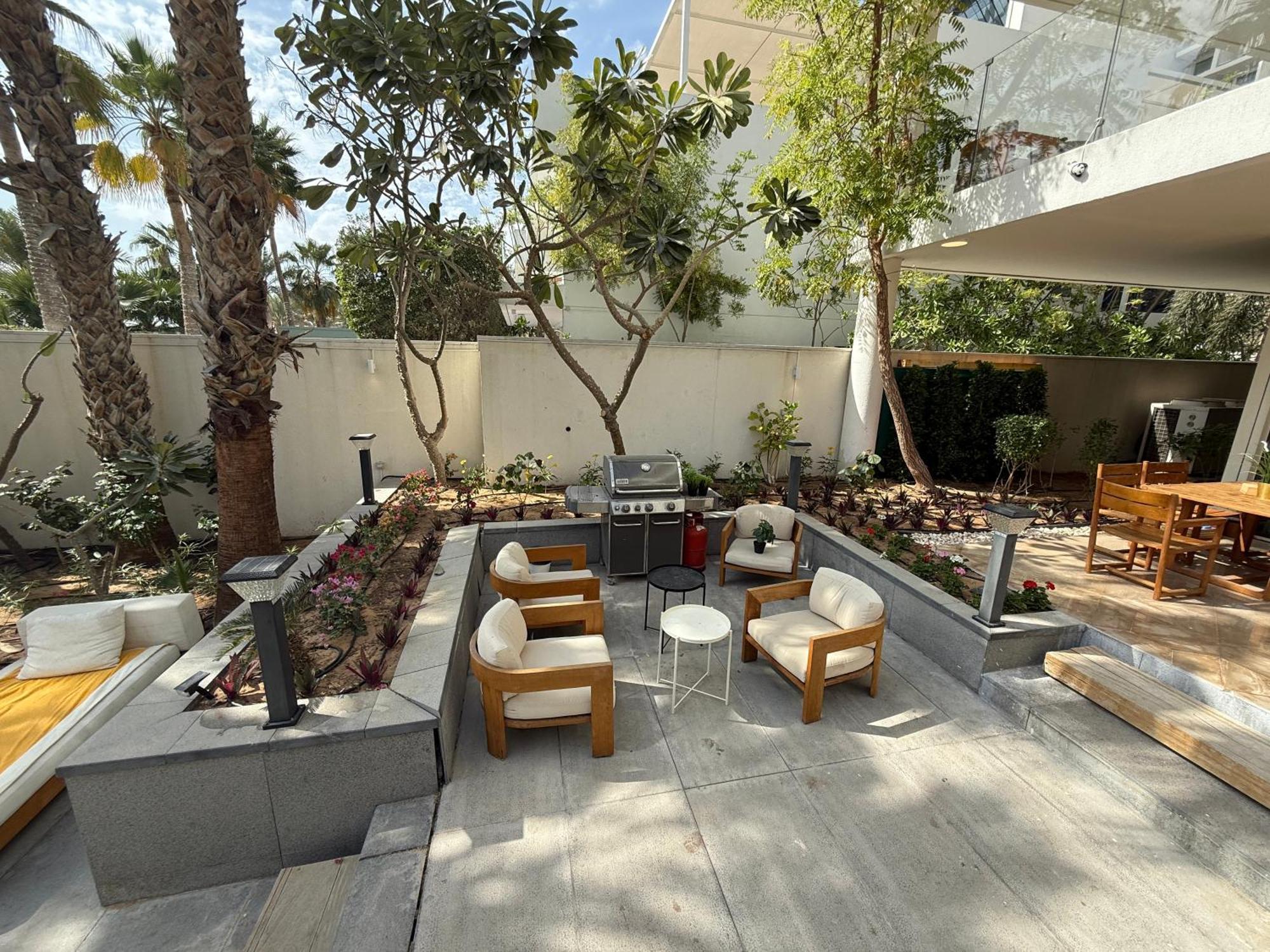 Palm Haven Luxe 3 Bed Townhouse With Private Pool *