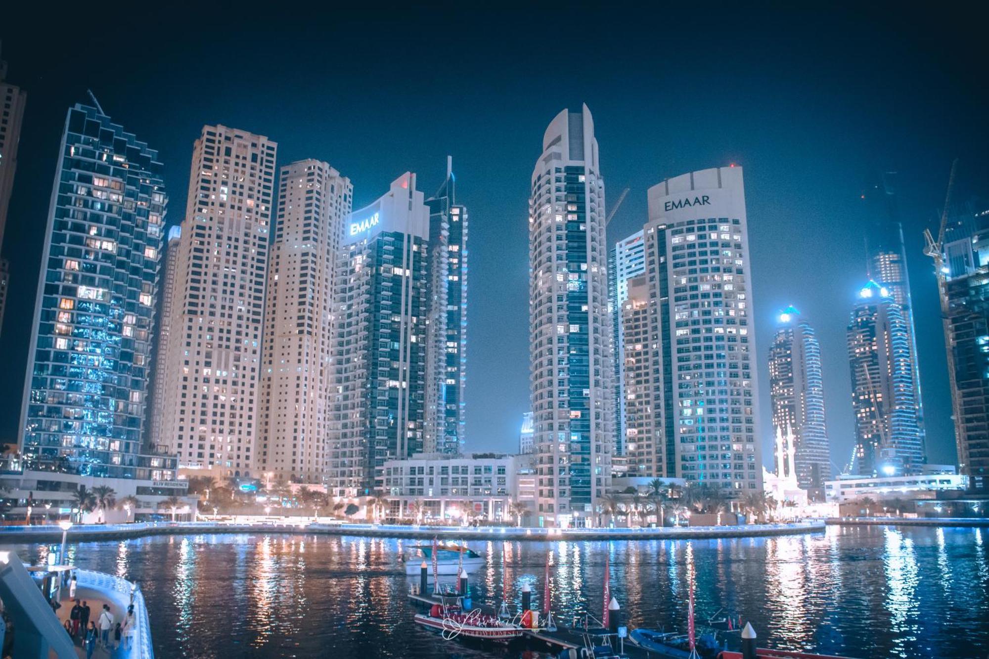 Livwithus - 2 Bedroom In Marina View Tower B *