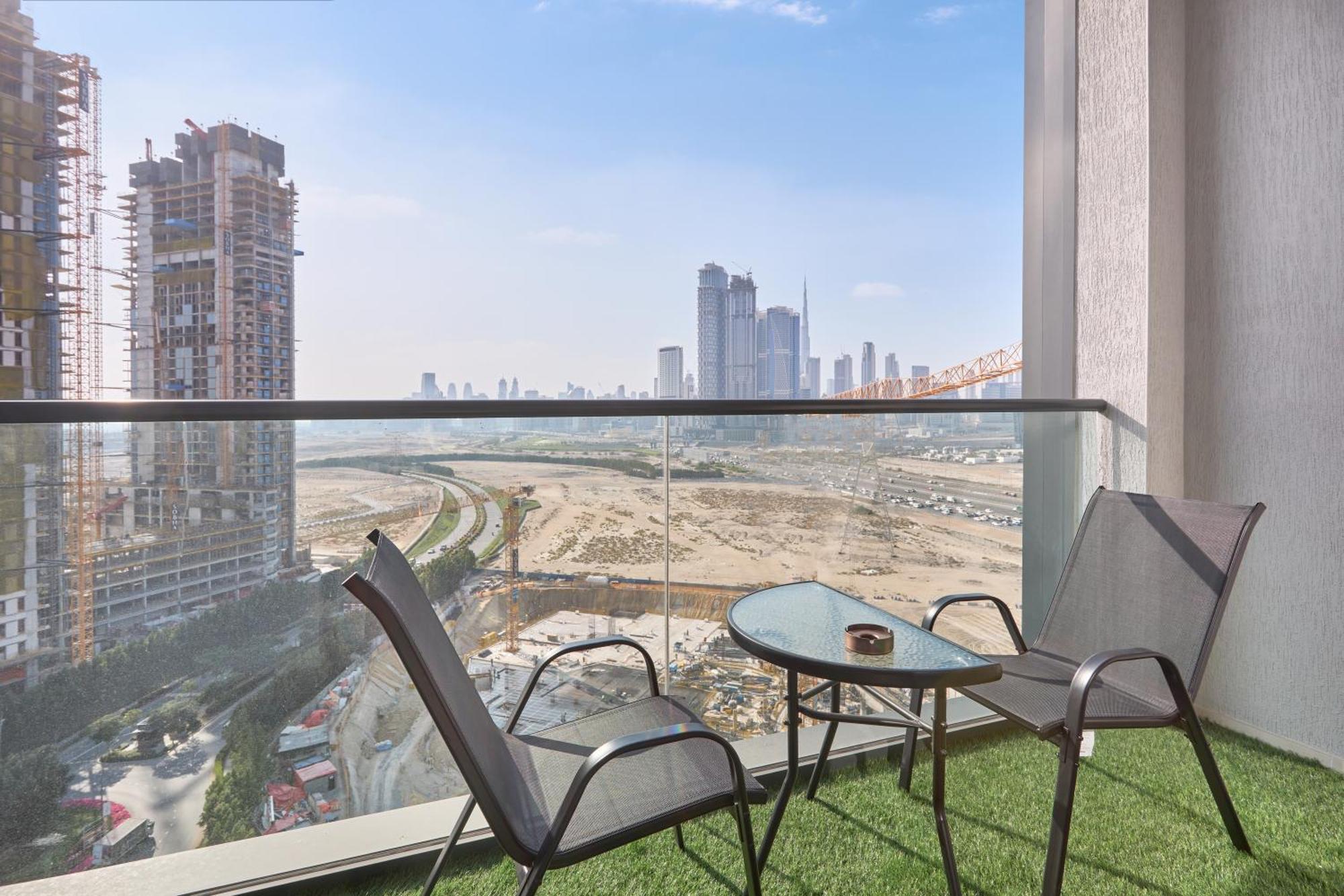 By Latinem Luxury 1br Cvg 1410 Near Burj Khalifa Apartment
