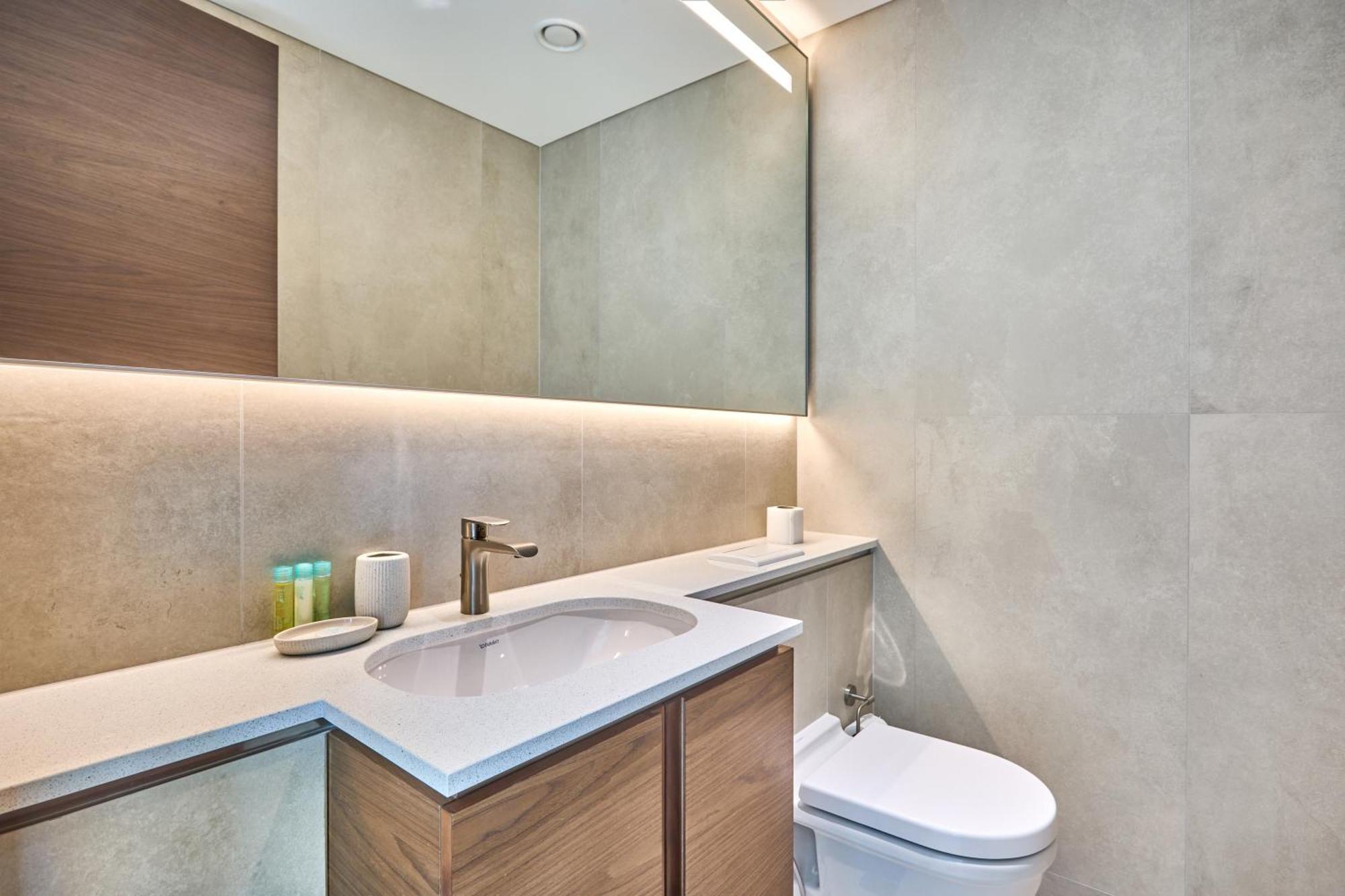 Apartment By Latinem Luxury 1br Cvg 1410 Near Burj Khalifa *