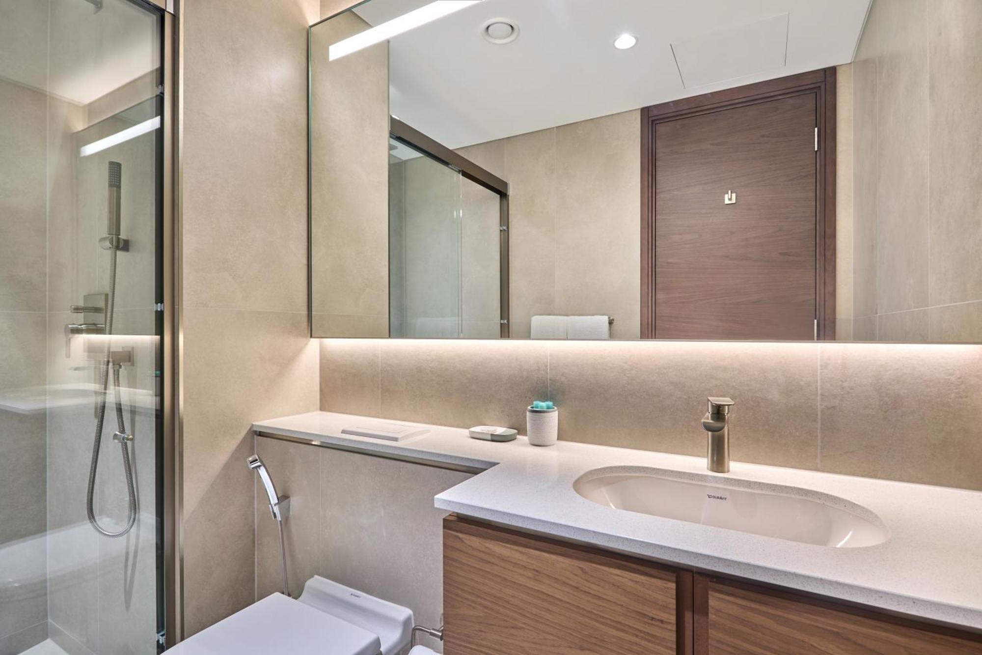 By Latinem Luxury 1br Cvg 1410 Near Burj Khalifa Apartment