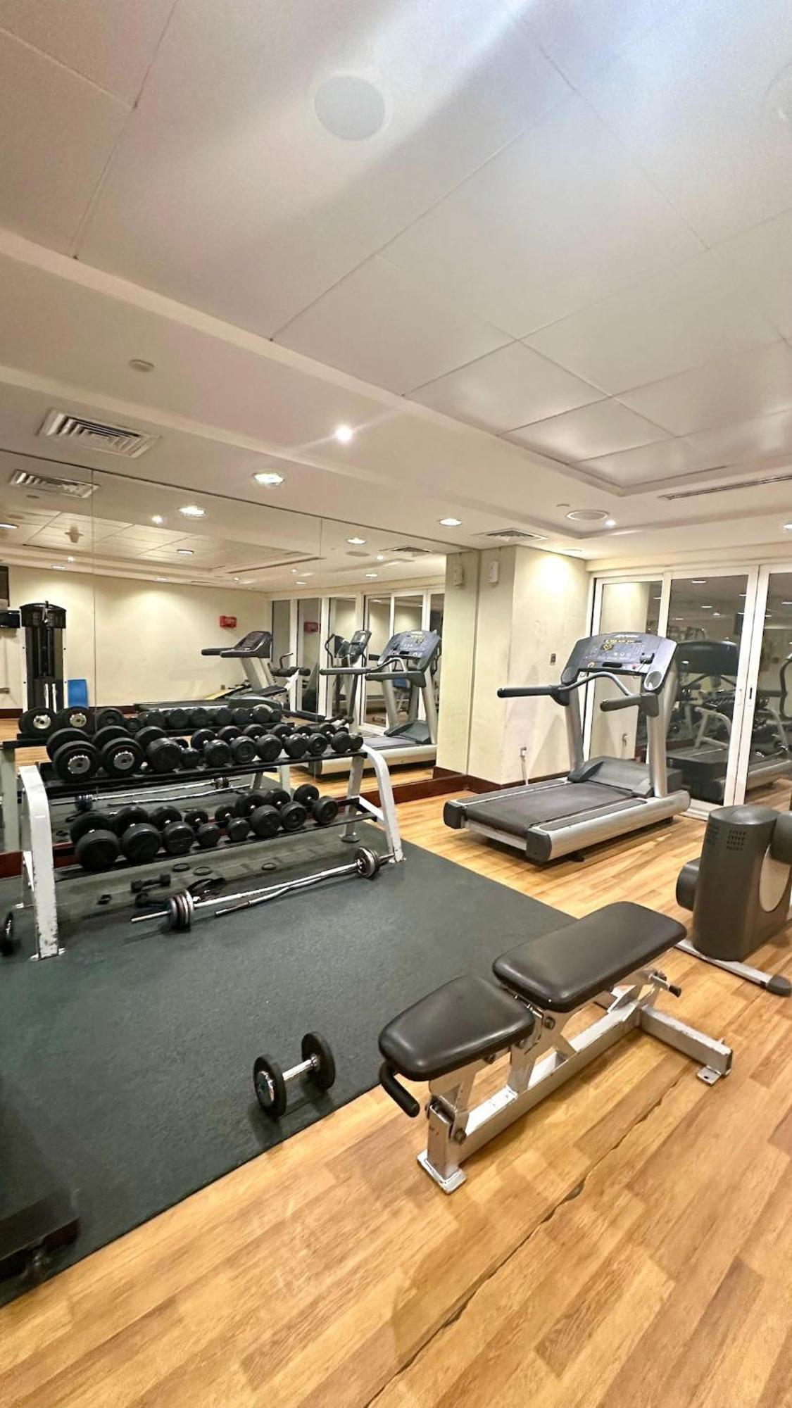 Modern With Balcony - Close To Metro & Marina Dubai