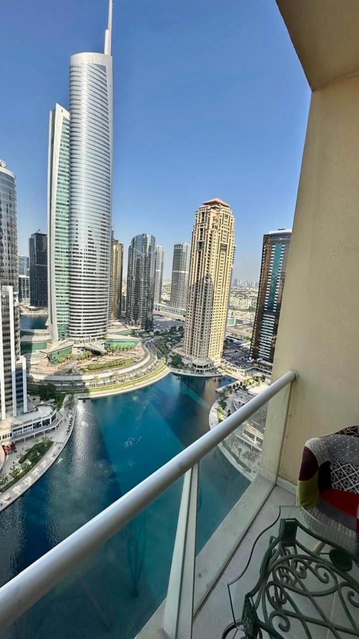 Modern With Balcony - Close To Metro & Marina Dubai