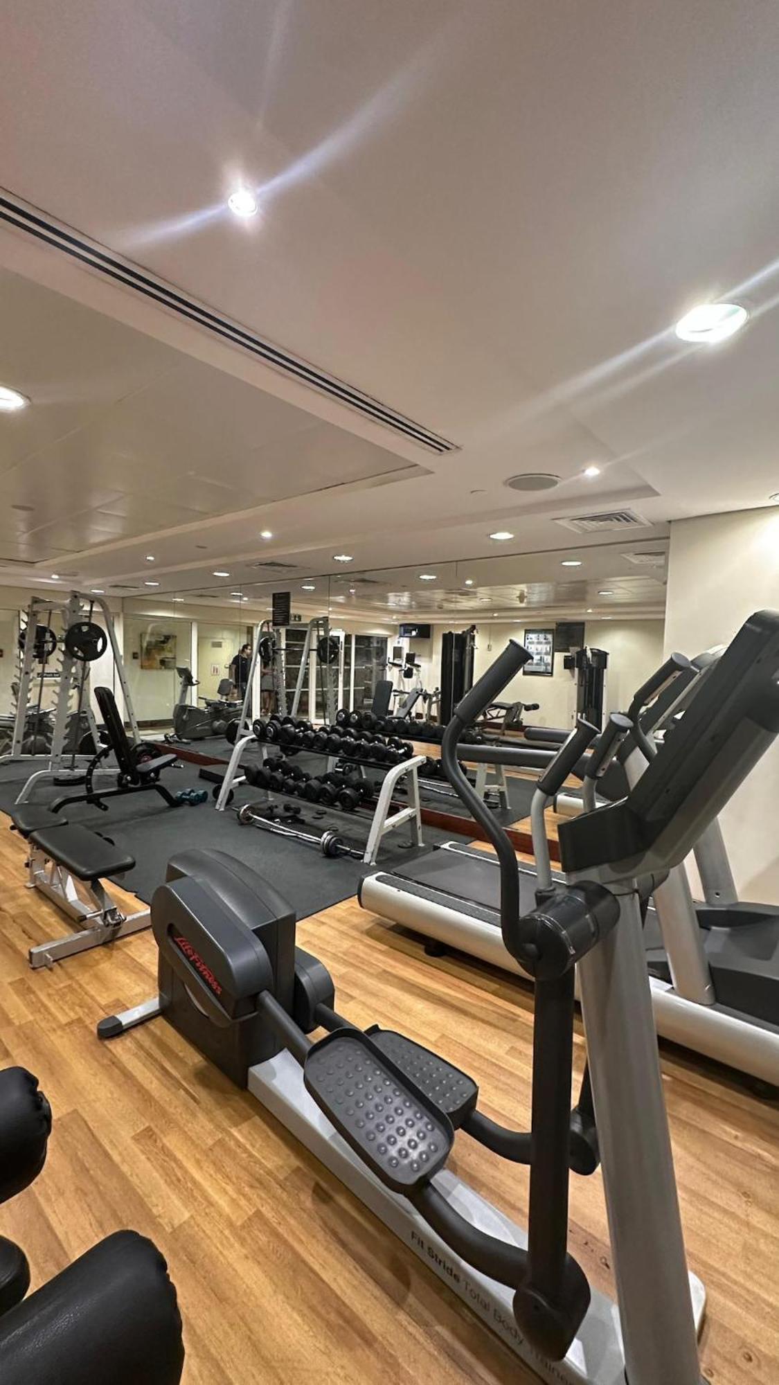Apartment Modern With Balcony - Close To Metro & Marina Dubai