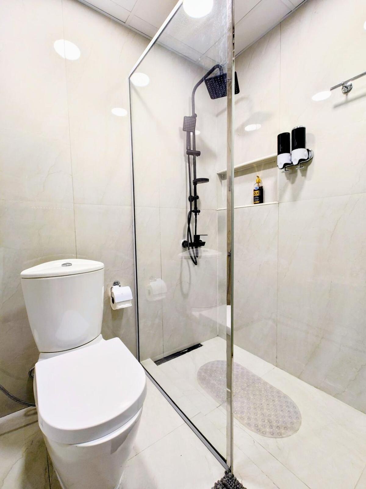 Modern With Balcony - Close To Metro & Marina Dubai