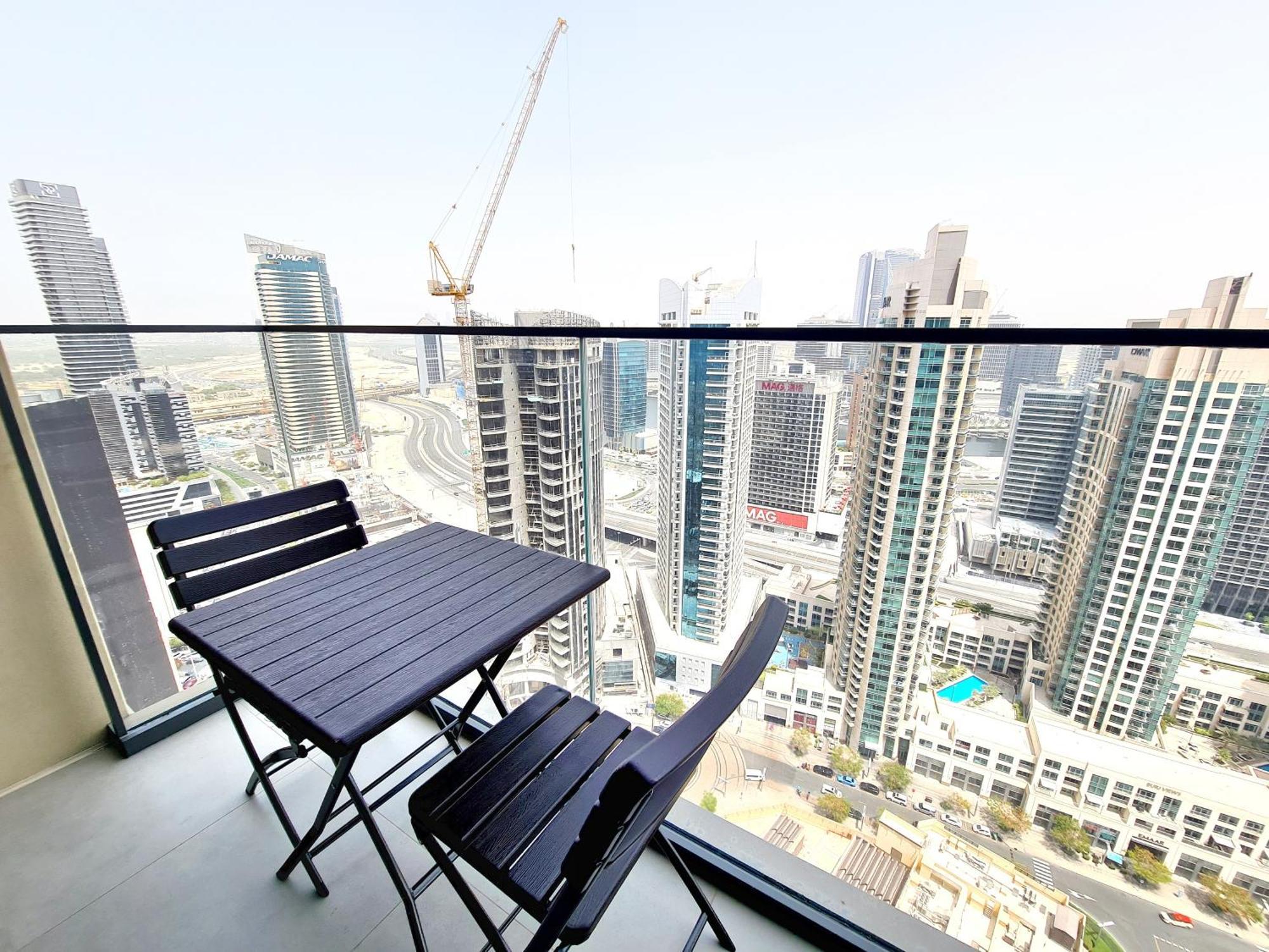 Sunrise Homes - New Luxury Flat Next To Mall & Fountains *