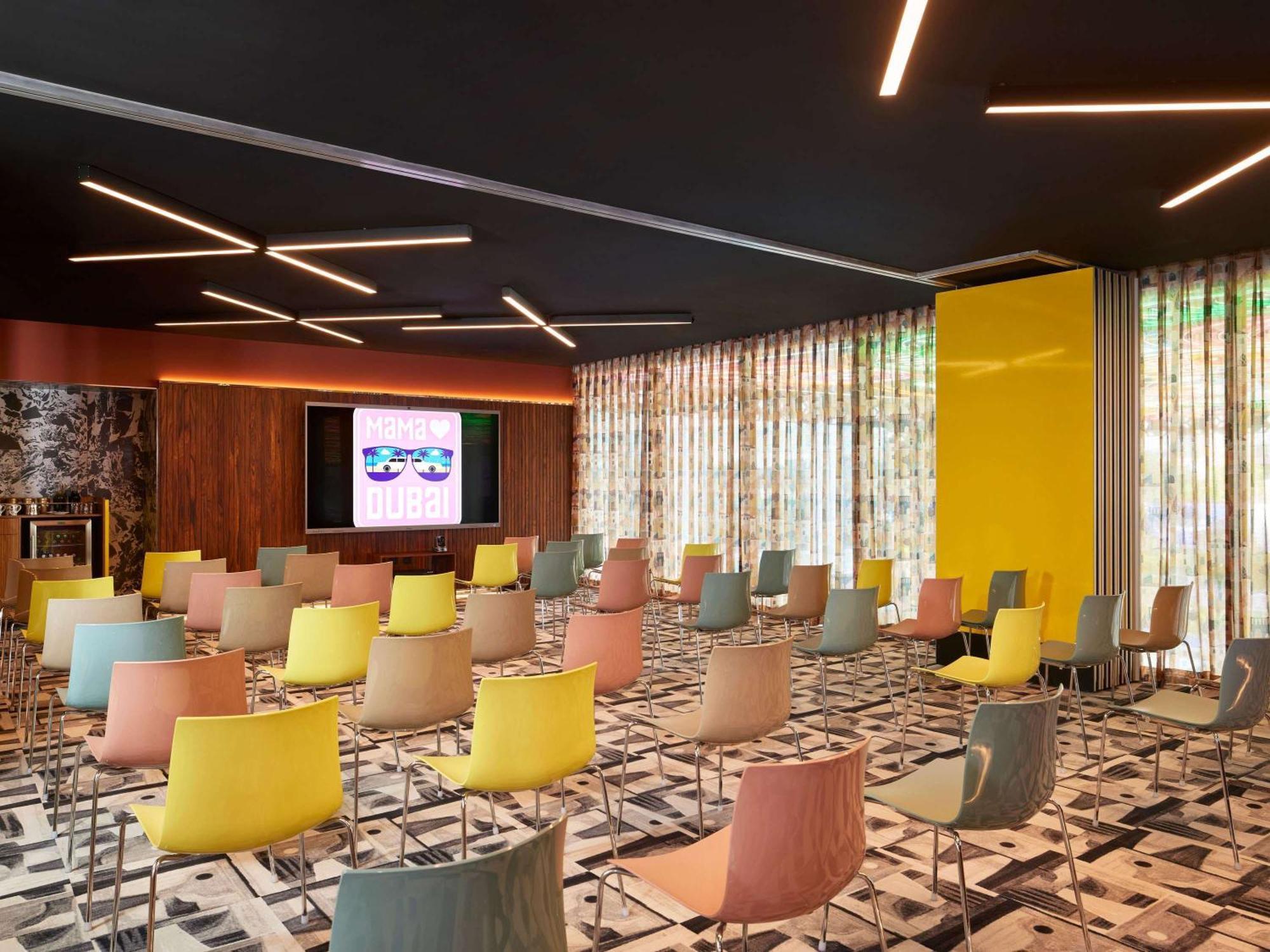 Mama Shelter Hotel 4*