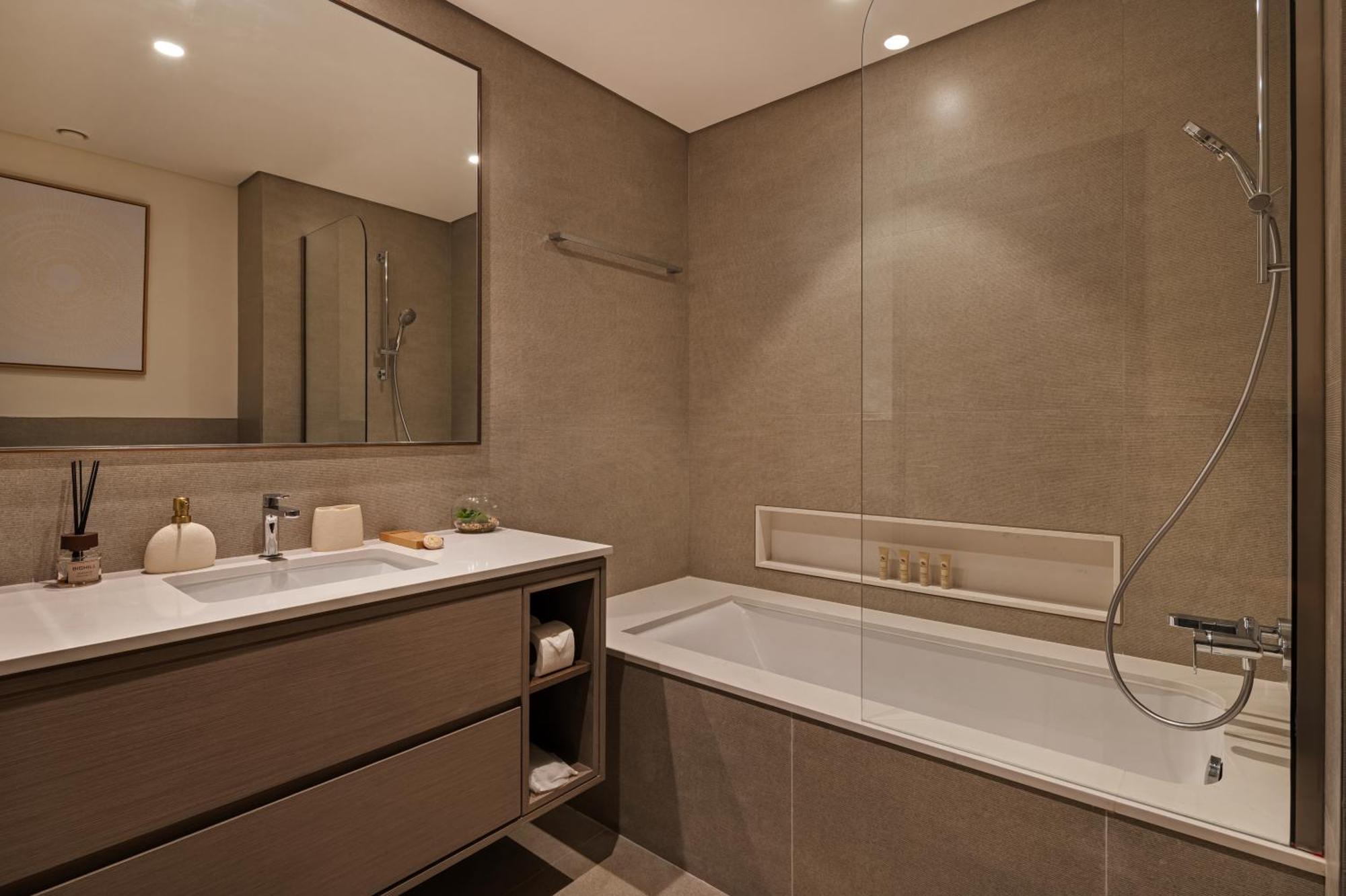 Grande Signature Burj Khalifa View By Bella Elite Homes Apartment Dubai