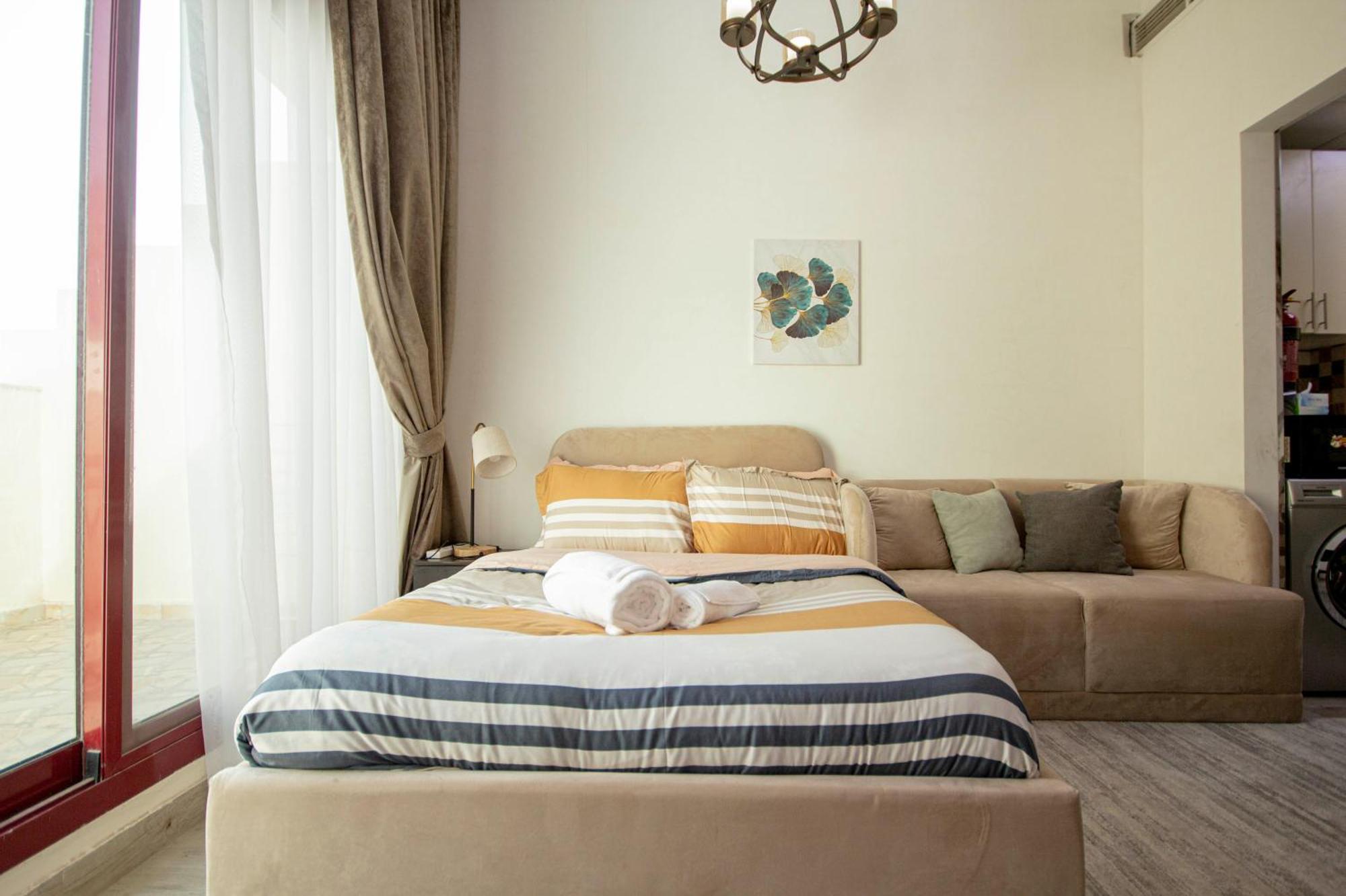Cozy For Daily Dubai