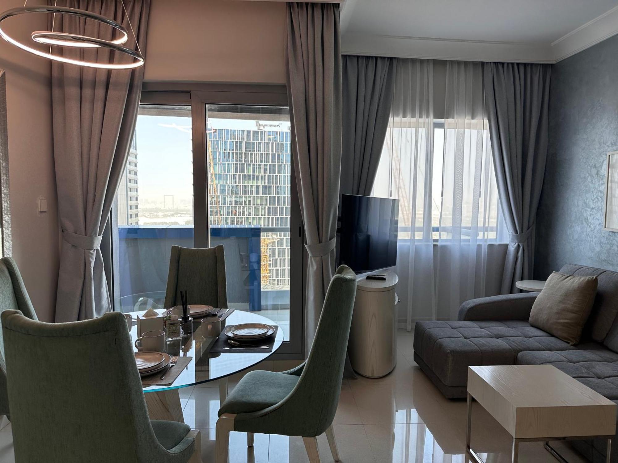 Stylish 1br, 2min To Mall Apartment Dubai
