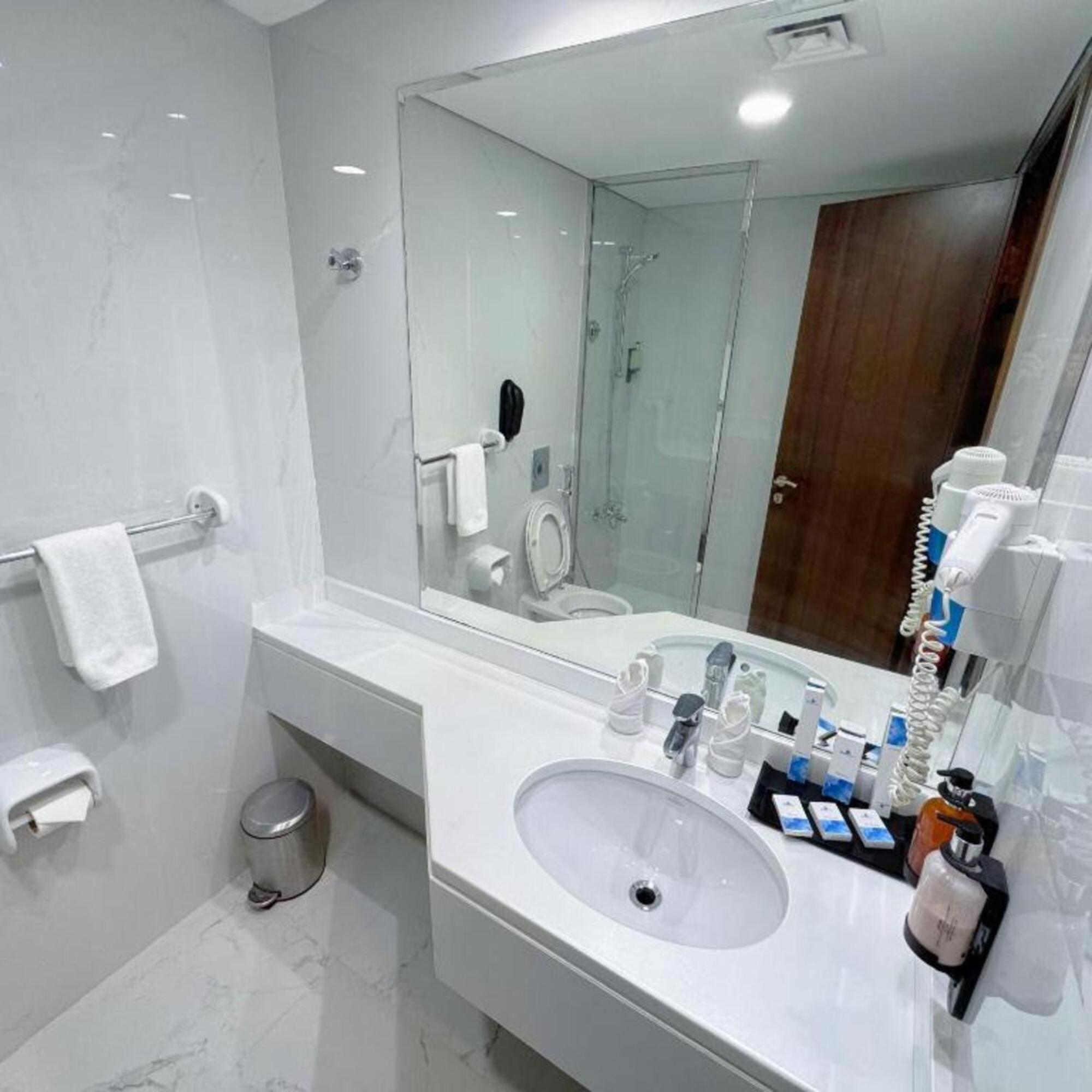 Hotel Dancenter Prime Sheikh Zayed Road Luxury Difc Dubai