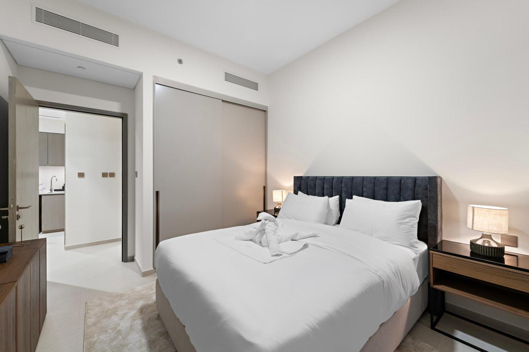 Elegant 1br In Grande Downtown With Pool *