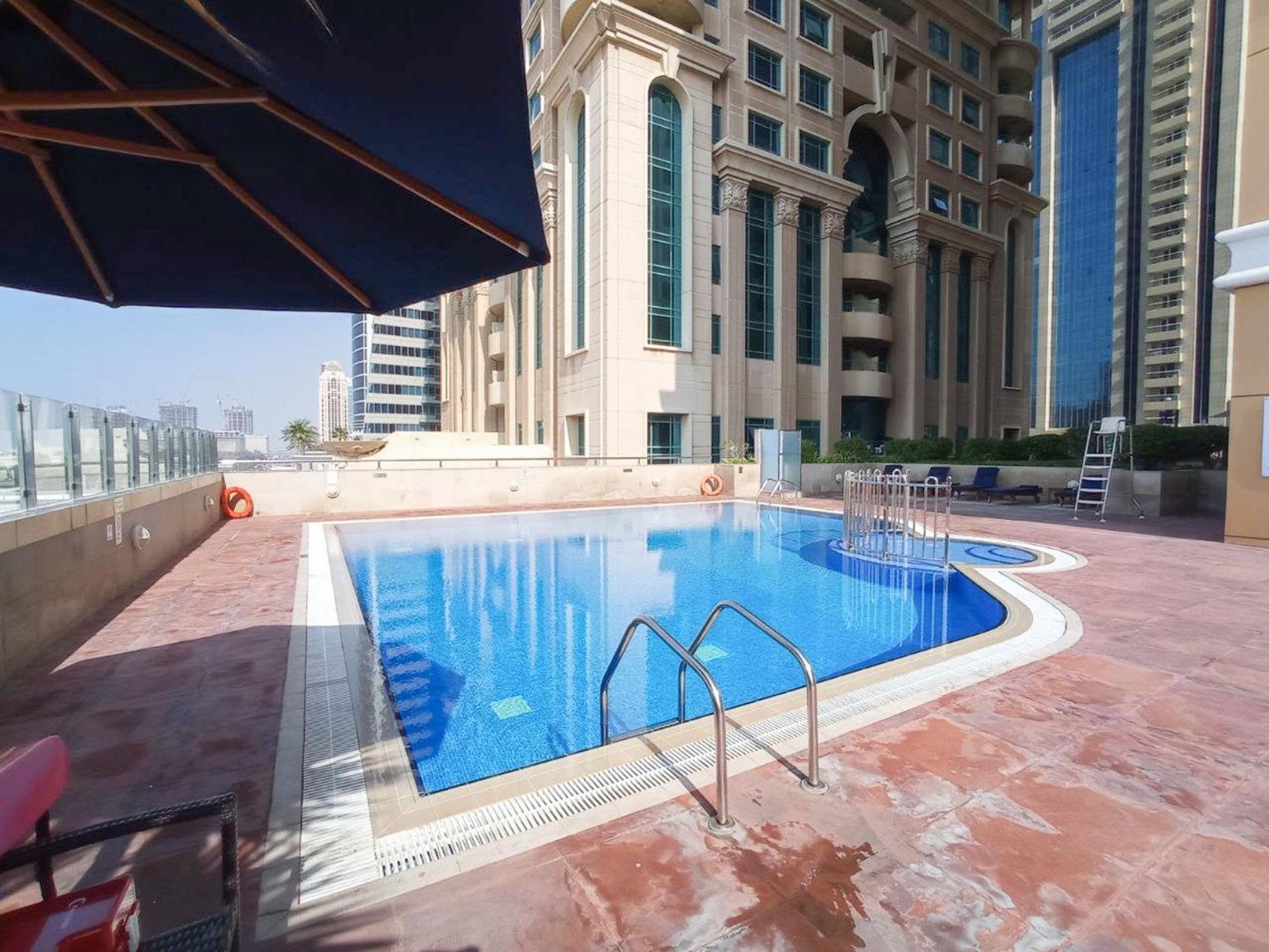 Stylish1bhk In Elite Residences, Marina With View Apartment