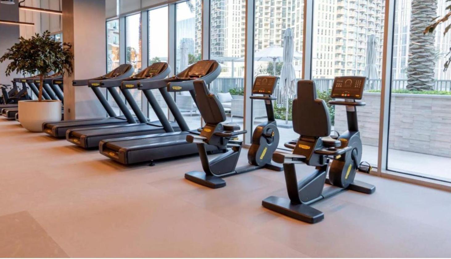 Three Bedroom In Downtown With Burj Khalifa View Daire