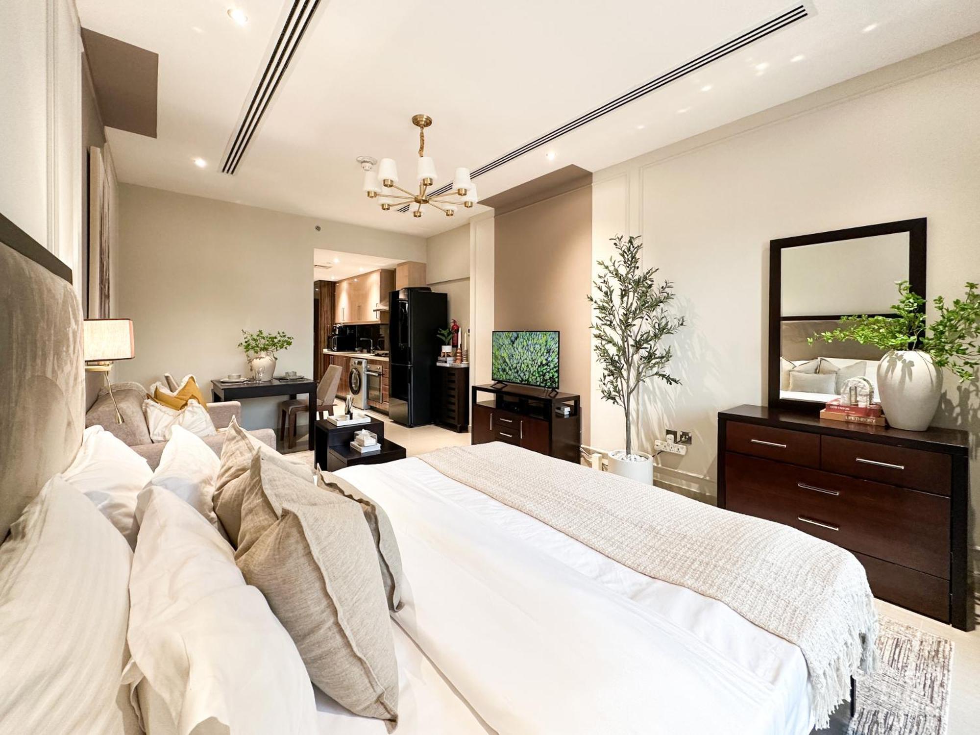 Daire Trophy - Downtown Scape Views *