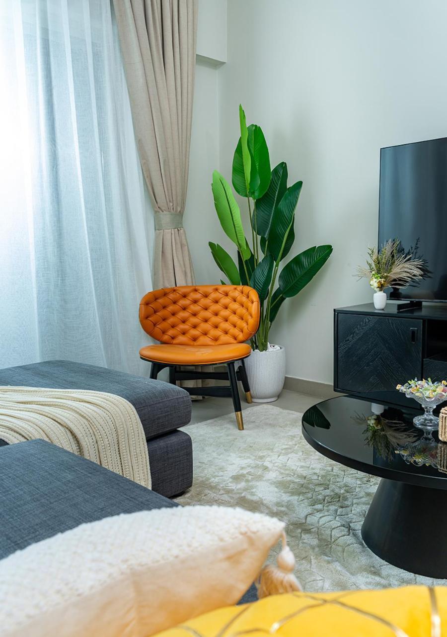 Holiday home 2br In In Jvc Near Circle Mall
