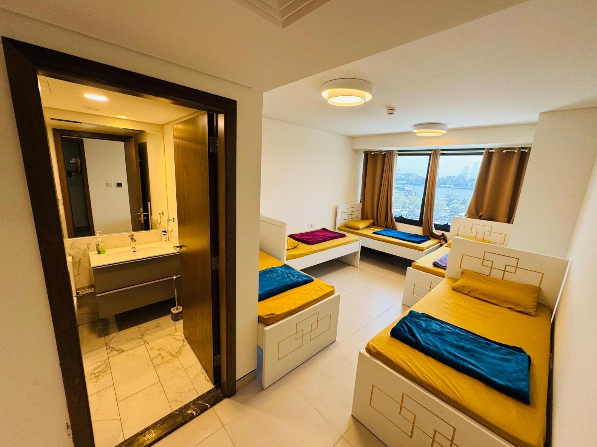 Bed & Breakfast Wow Amazing Burjkhalifa,sea,sunset,ship,park View,only Male Hostel-airport,metro,mall,golf,bus,park Near *