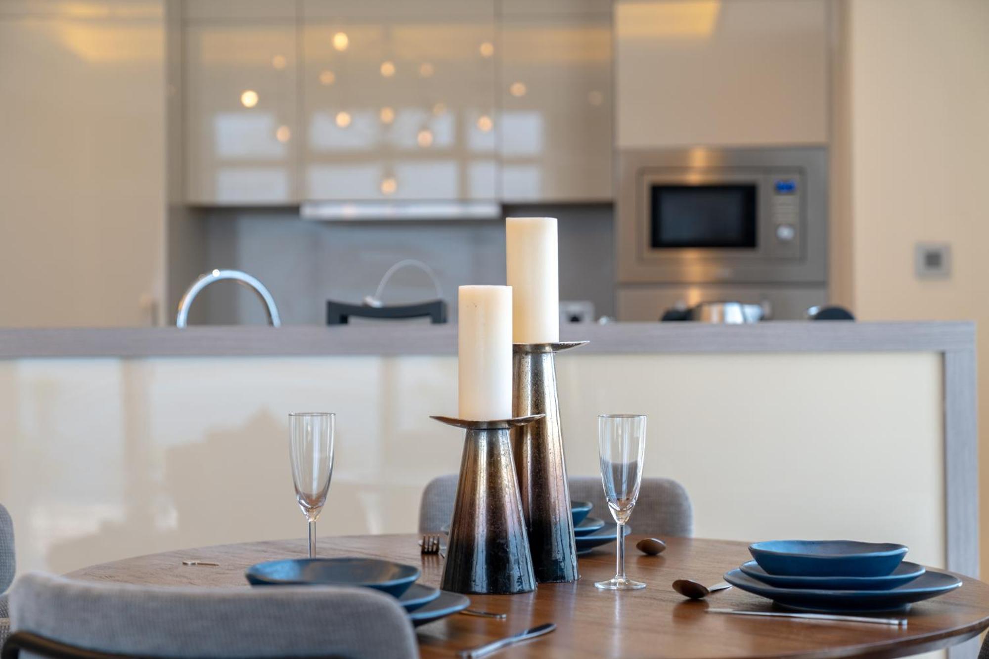 Apartment Elegant Palm Jumeirah Retreat With Breathtaking Sea Views By Aya Boutique