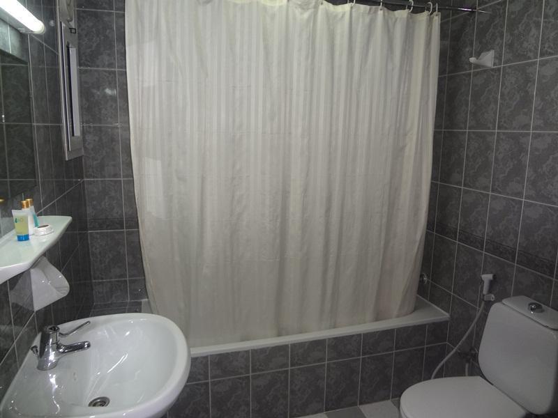 Royal Plaza 3*