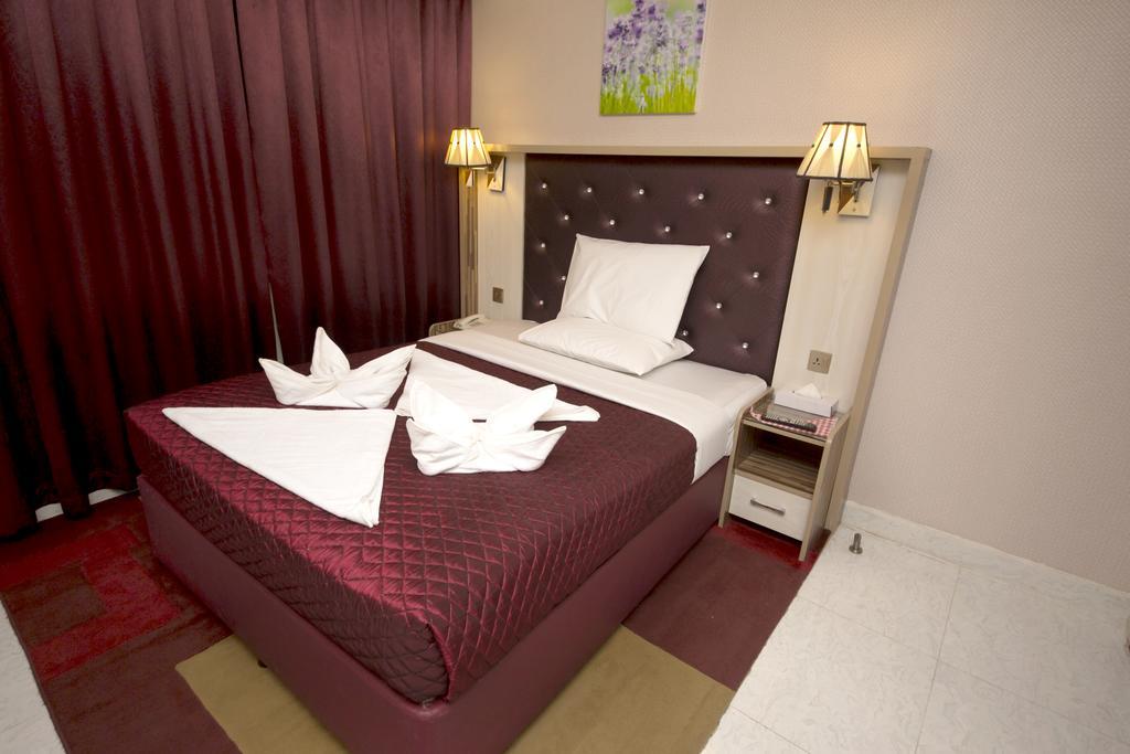 Sutchi Hotel