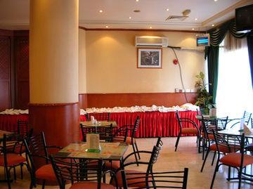 Rush Hotel 2*