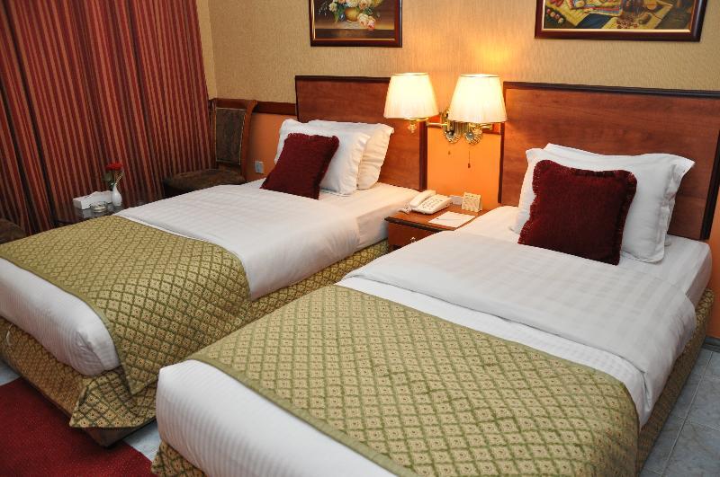 Oyo 353 Middle East Hotel