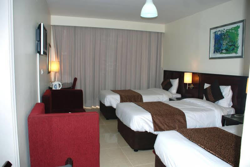 Hotel Phoenicia Grand