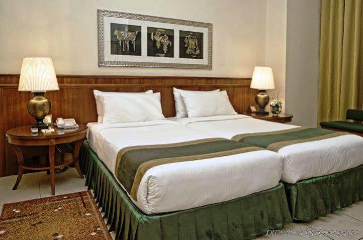 Hotel Seasons Dubai