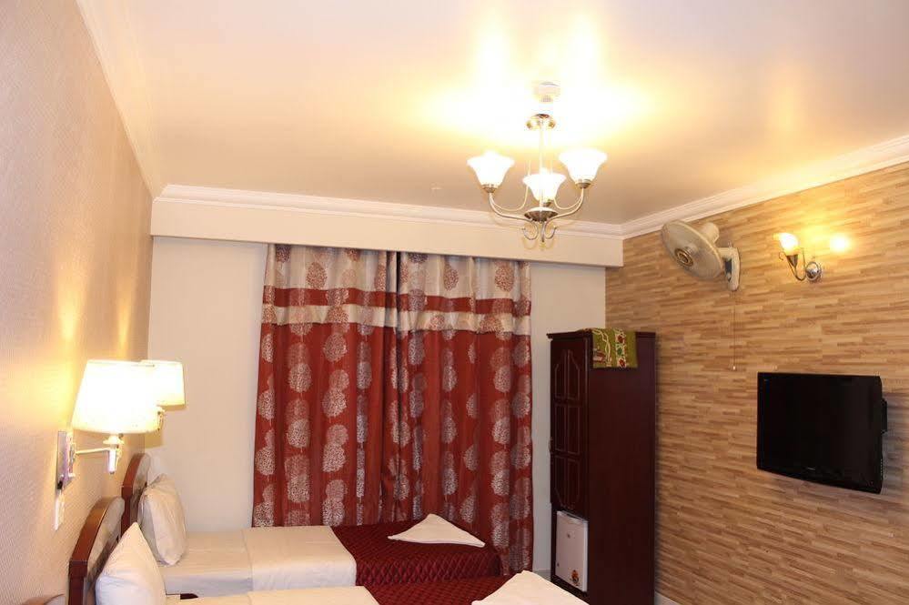 Hotel Sutchi *