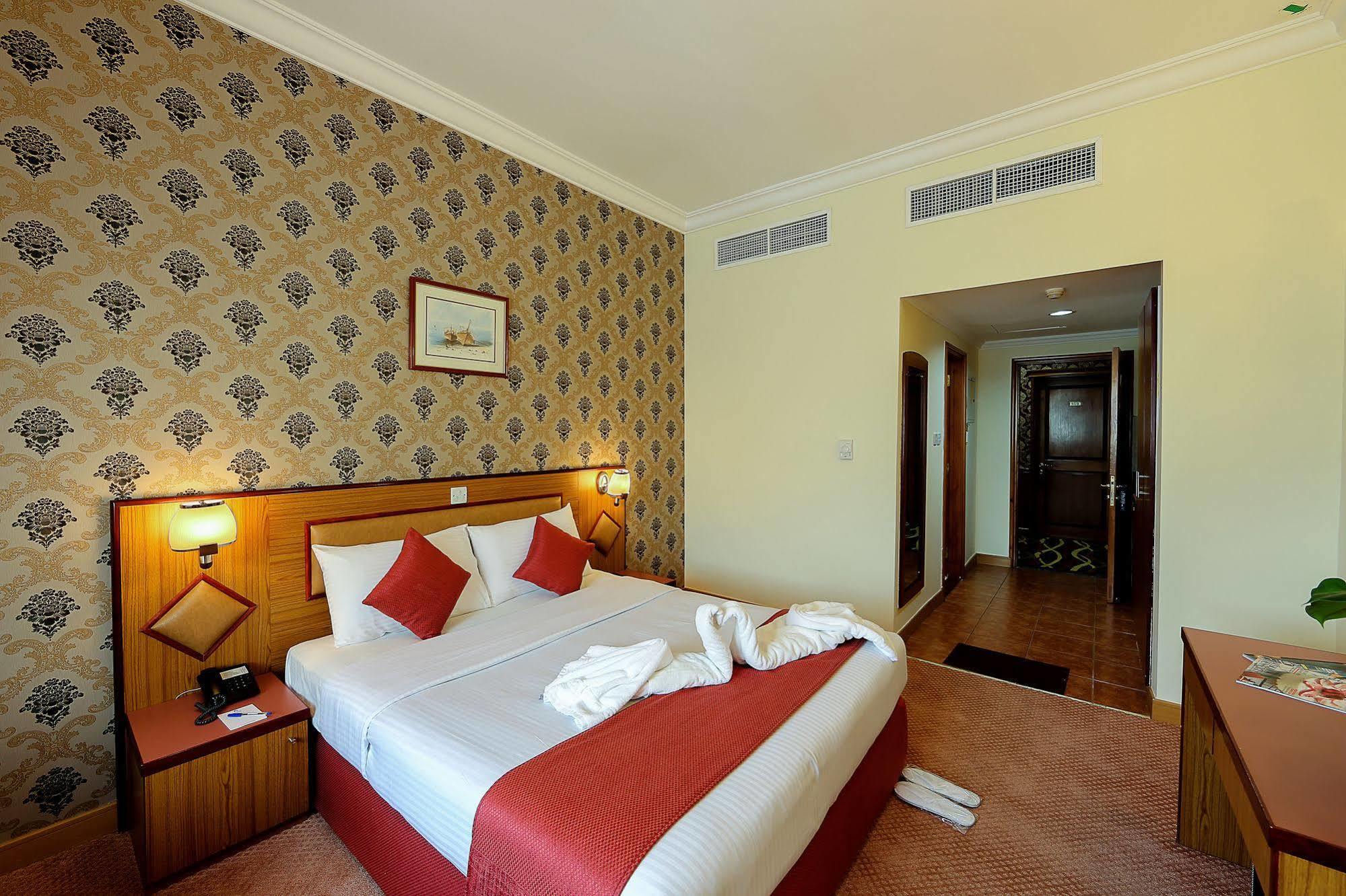 Jonrad Hotel 3*
