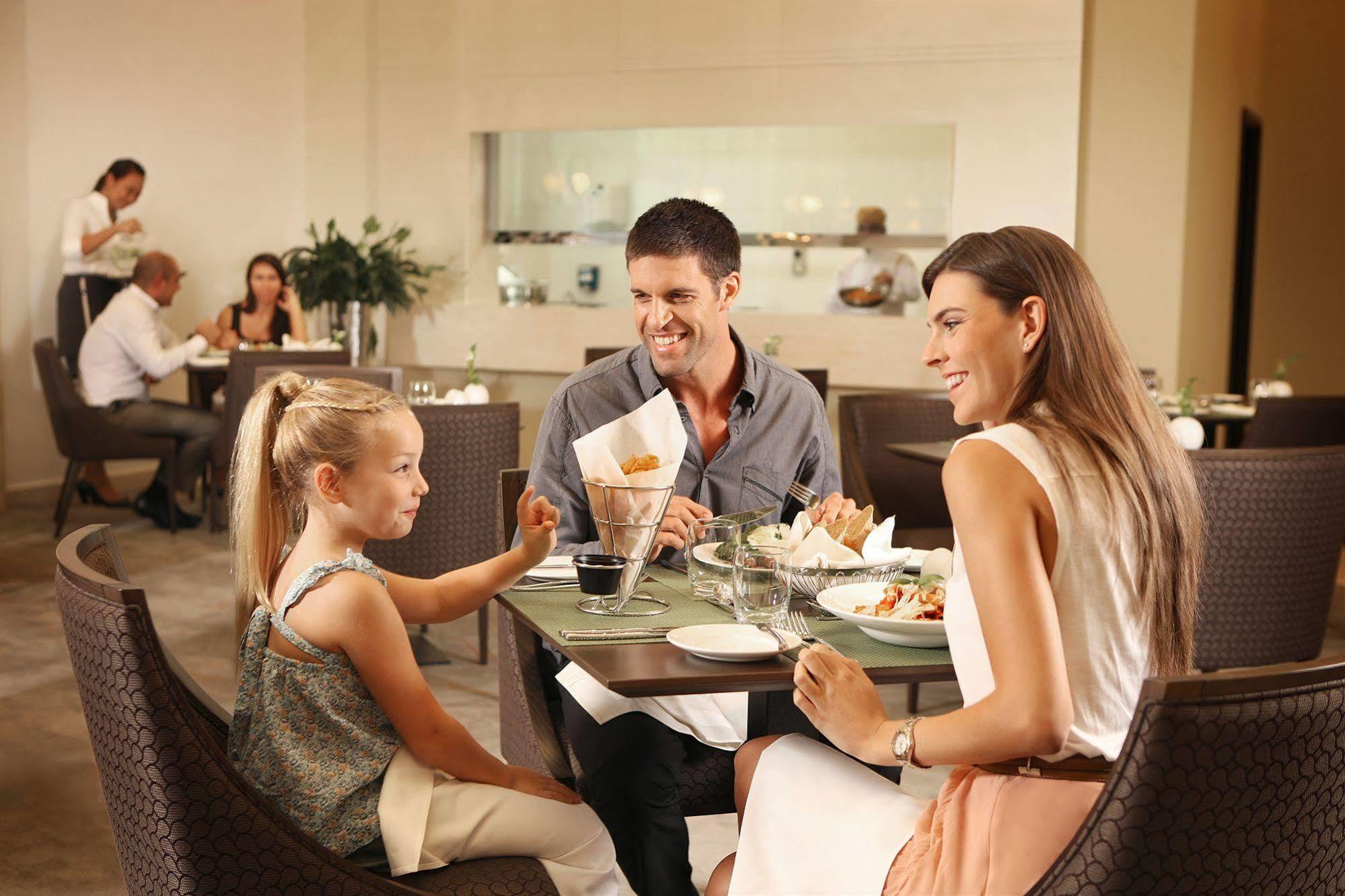 Hotel Cosmopolitan - Al Barsha