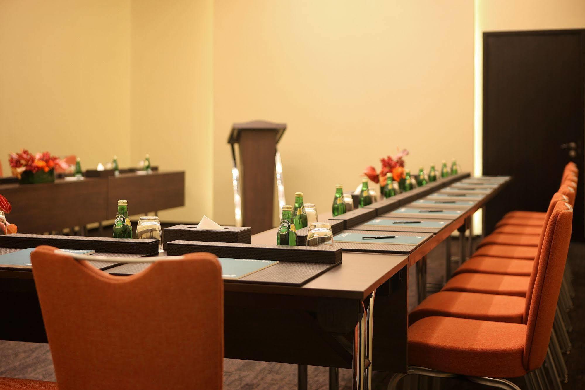 Hotel Cosmopolitan - Al Barsha