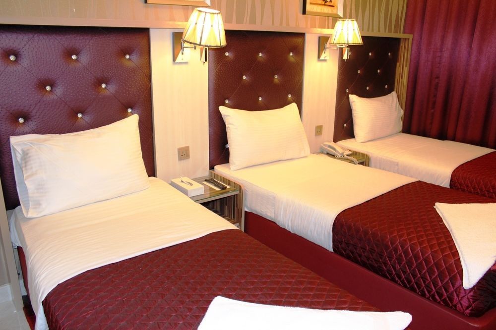 Sutchi Hotel *