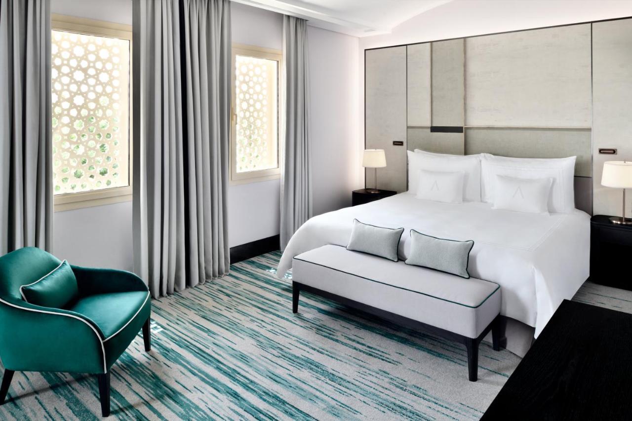 Address Montgomerie Otel 5*