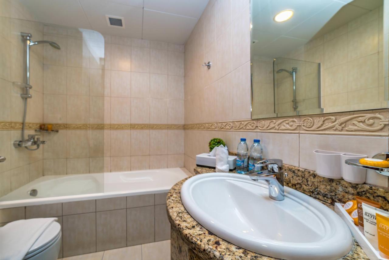 Yanjoon Homes - Princess Tower Dubai