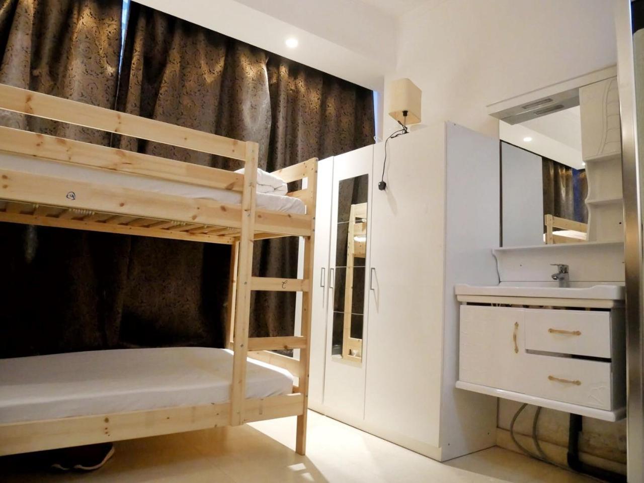 Backpacker Tina Hostel Dubai
