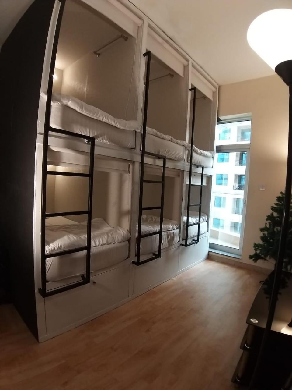 7 Capsules Dubai