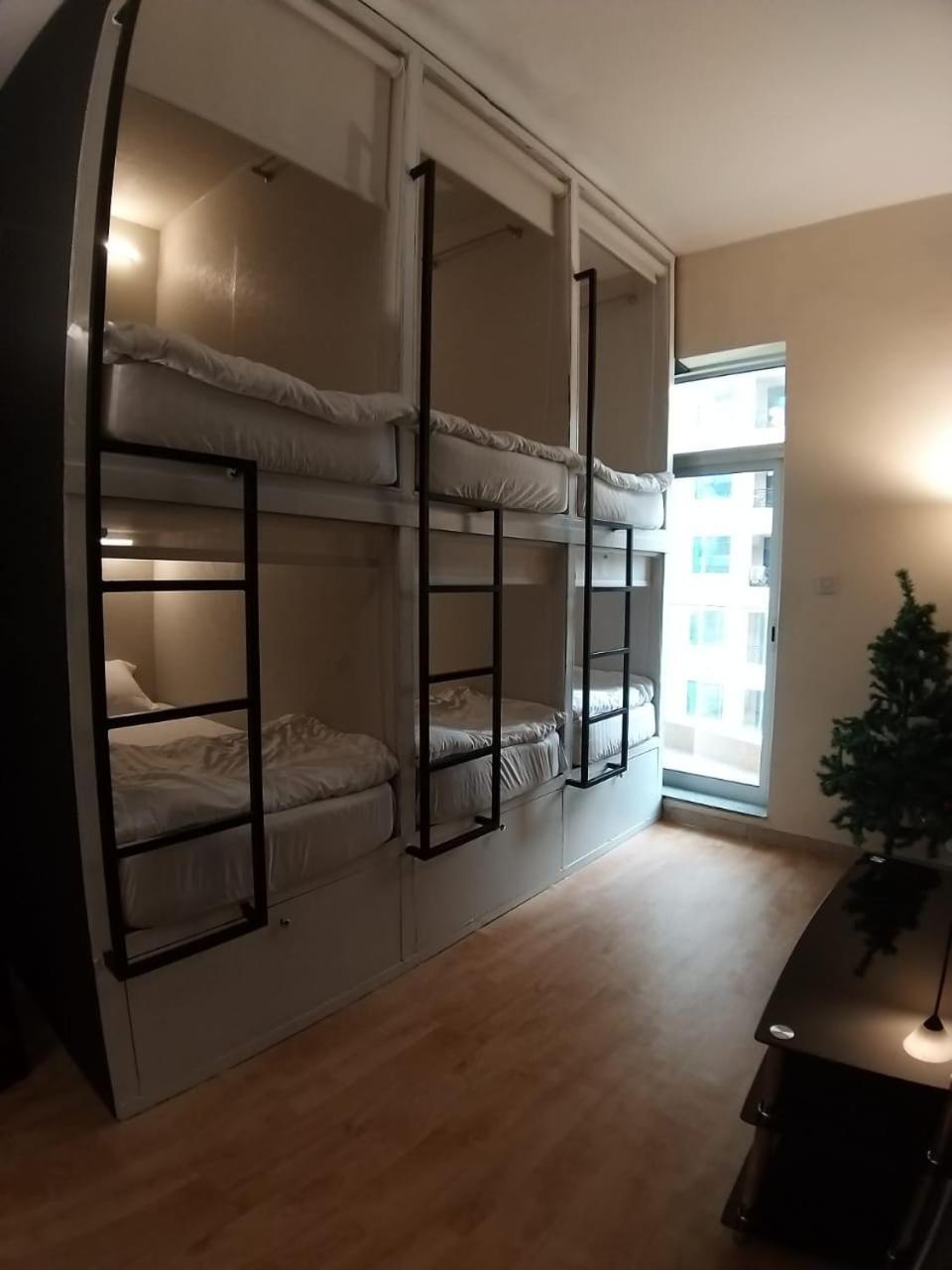 Hostel 7 Capsules Dubai