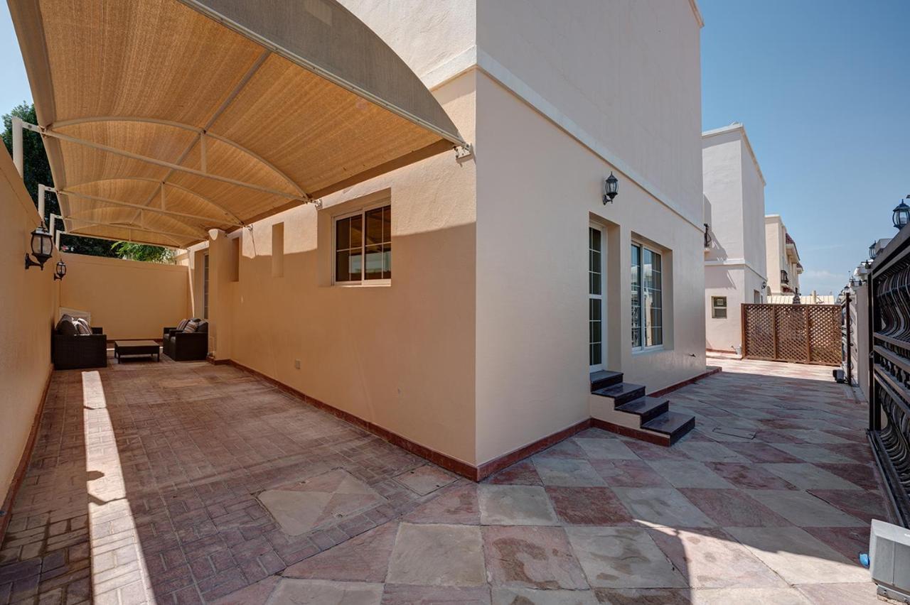 J5 Four Bedroom In Mirdif Villa