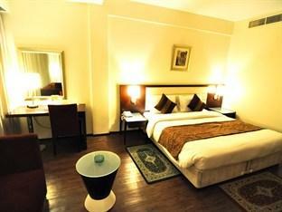 Hotel Phoenicia Grand
