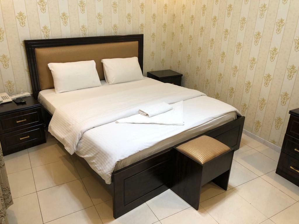 Otel Tvs