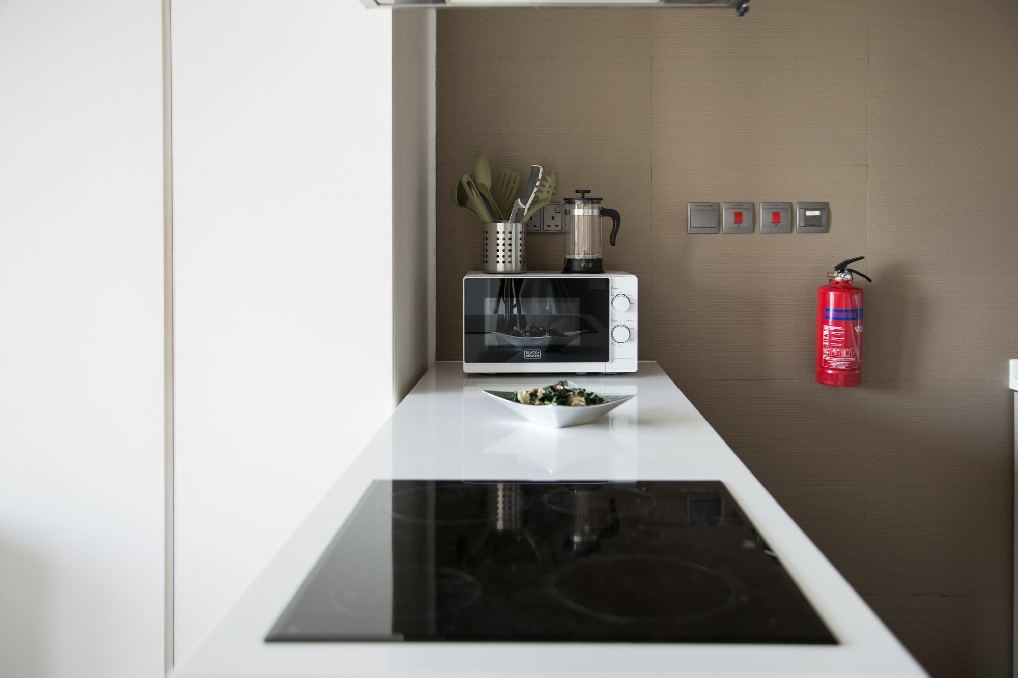 Higuests - West Avenue Apartment Dubai