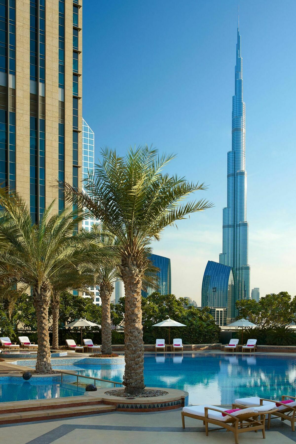 Shangri-La Apartments 5* Dubai