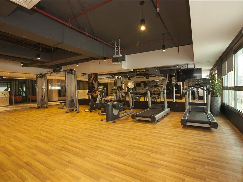 Flora Airport Hotel 4*