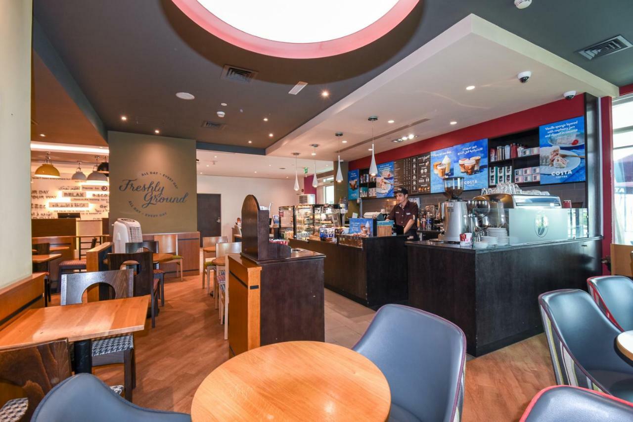 Premier International Airport 3*