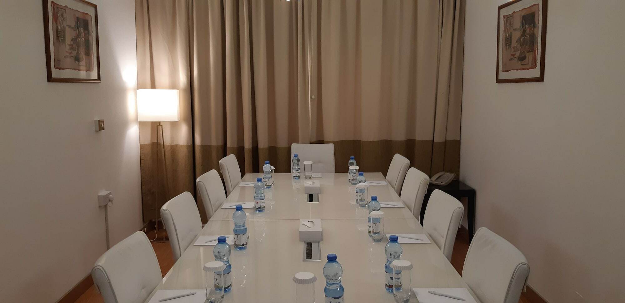 Hotel Lotus Grand 4*