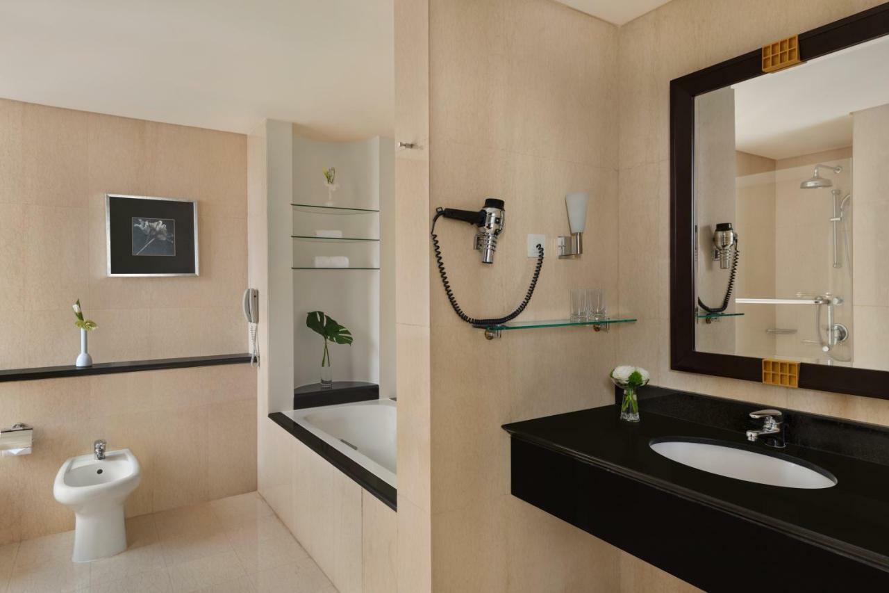 Aparthotel Shangri-La Apartments 5*