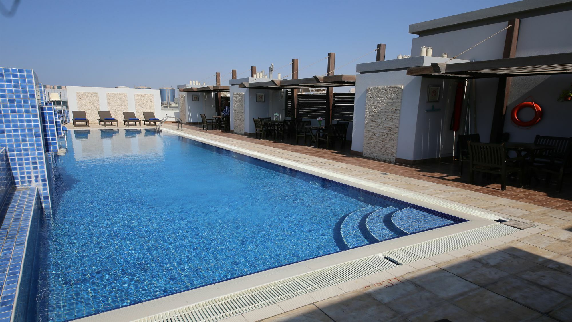 Tulip Apart Otel Dubai