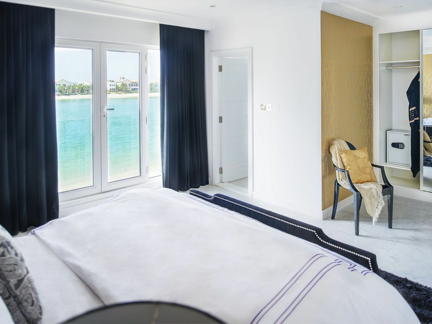 Dream - Palm Frond E *